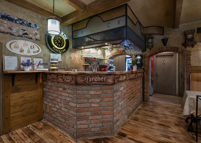 Clock Cafe Pizzéria és Hajdúszoboszló